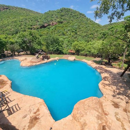 Waterfall Safari Lodge Winterkamp Екстериор снимка
