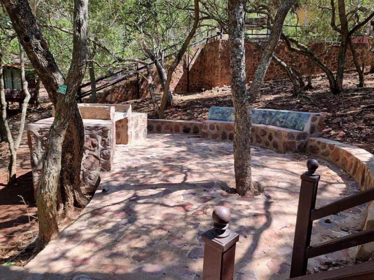 Waterfall Safari Lodge Winterkamp Екстериор снимка