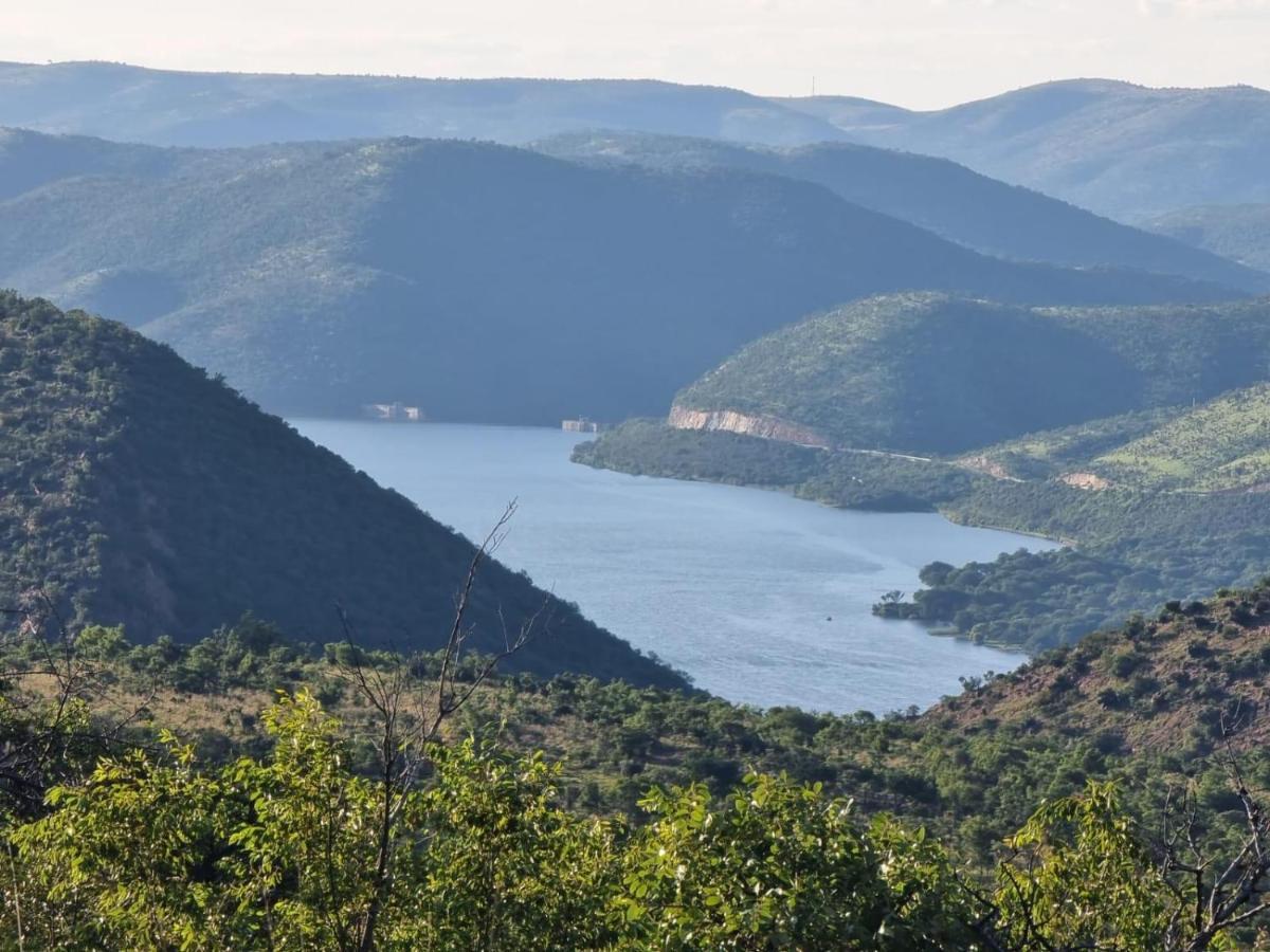 Waterfall Safari Lodge Winterkamp Екстериор снимка
