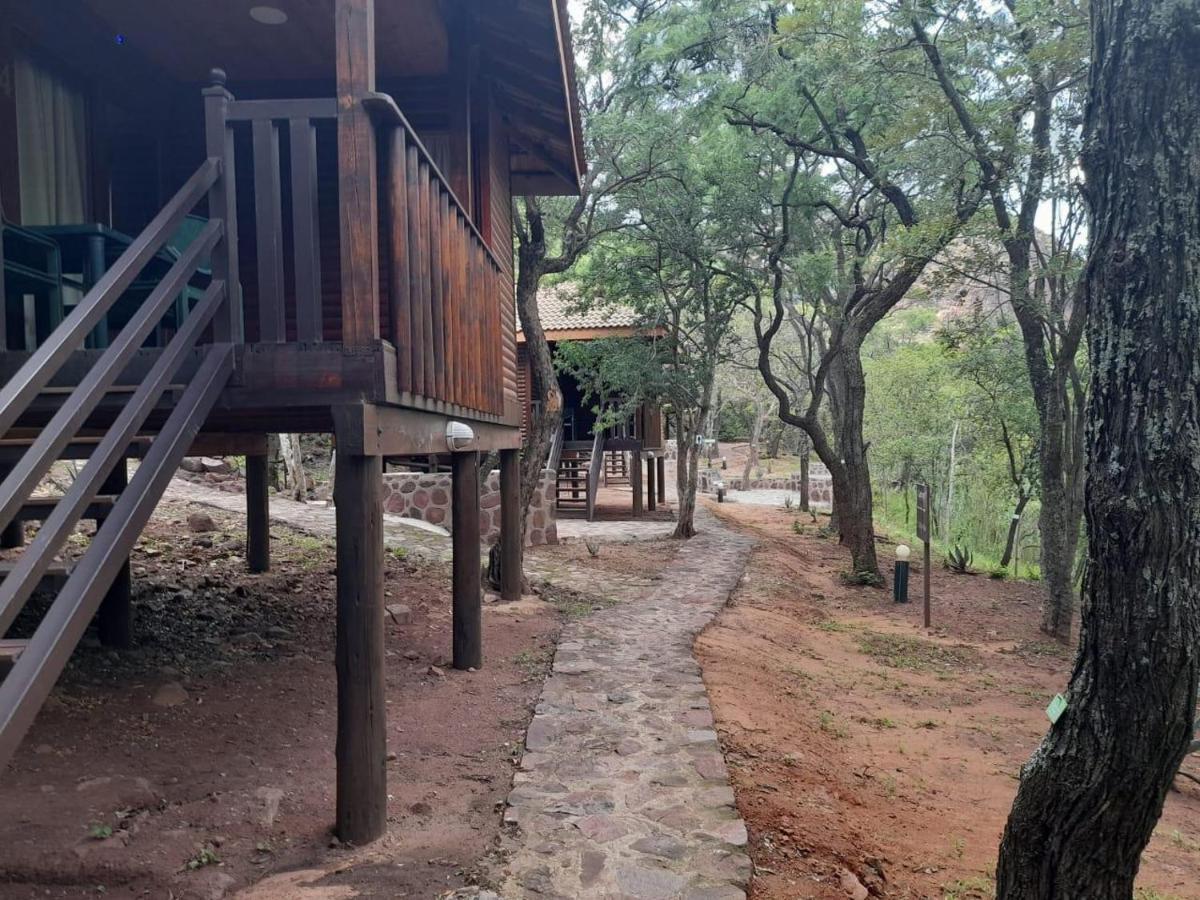 Waterfall Safari Lodge Winterkamp Екстериор снимка